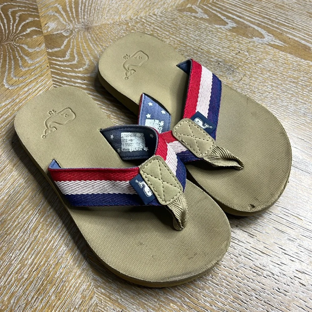 VINEYARD VINE Little Boy Red/White/Blue Thong Sandals 13